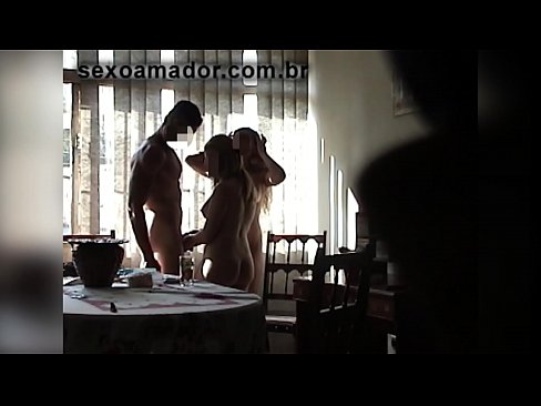 ❤️ Seksualni prijatelji pozivaju divovskog muškarca i trojku s njim ❤️ Jebeni video na hr.xxxnd.ru ❌️❤